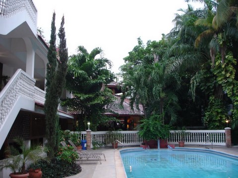 piscine hôtel Plaza Haïti